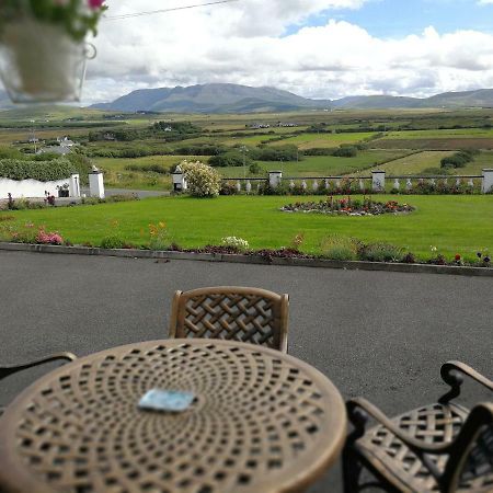 The Three Arches Bed & Breakfast Louisburgh Exterior foto